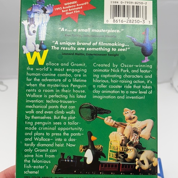 VHS TAPES lot of 2 WALLACE & GROMIT: “THE WRONG TROUSERS” and “A CLOSE SHAVE - Picture 6 of 8